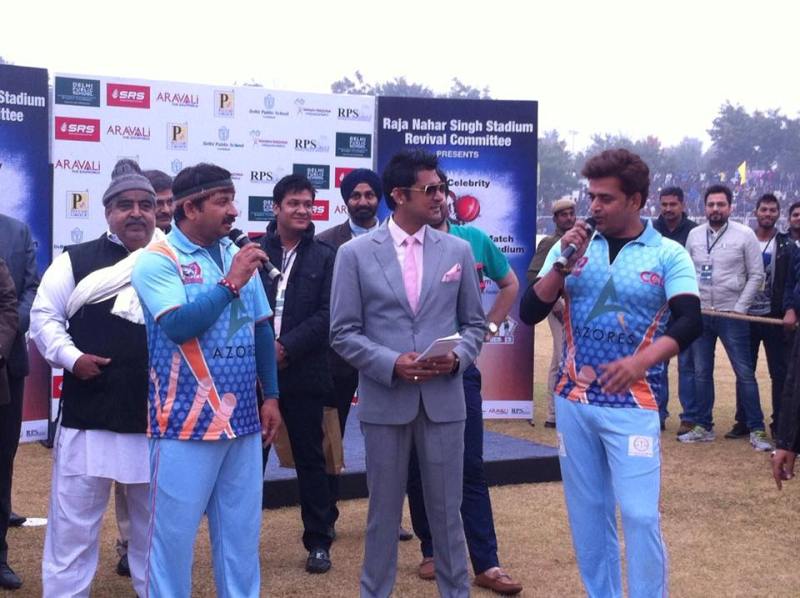 A picture of Ravi Kishan taken during the Box Cricket League