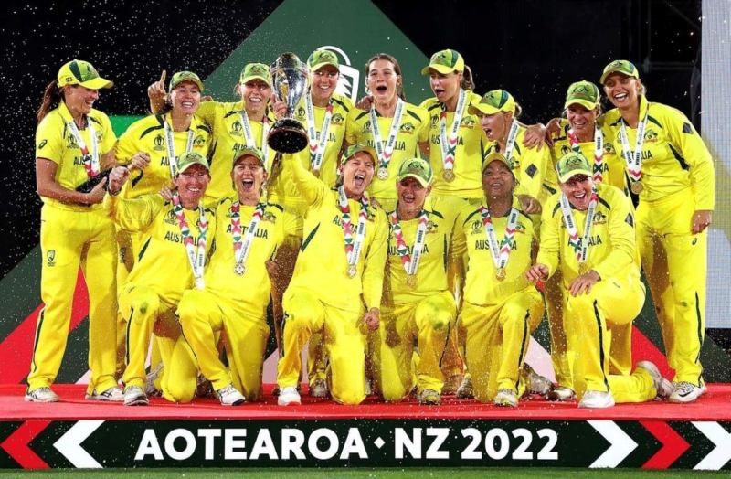 Australian team celebrating 2022 ODI Women's World Cup win