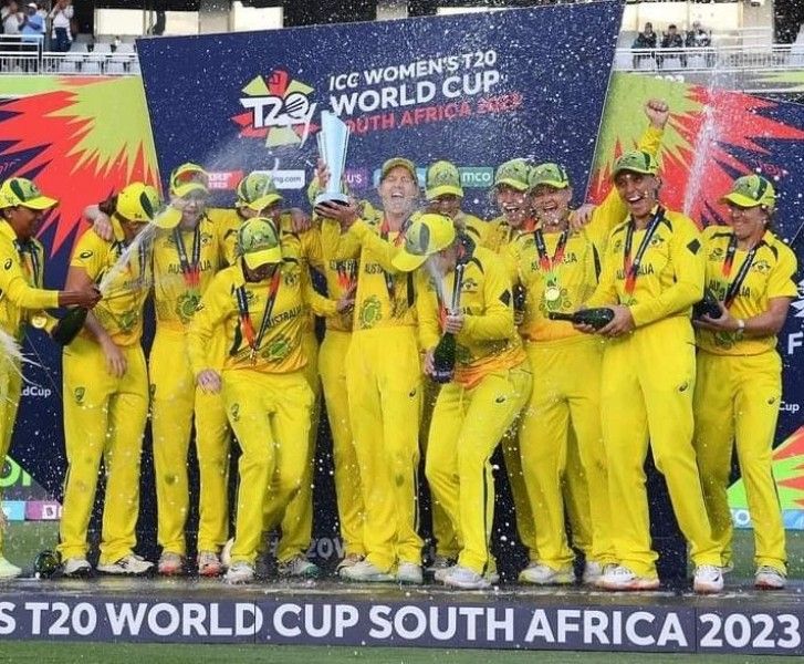 Australian team celebrating 2023 T20 Women's World Cup win