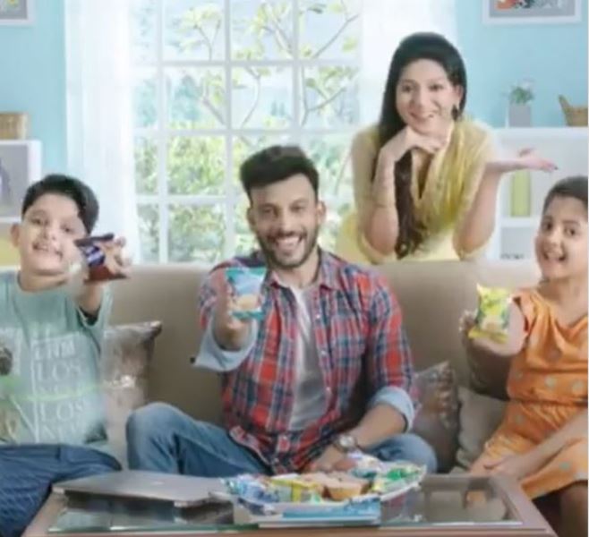 Ayanna Chatterjee in a TV commercial for Reedisha Delice Cake