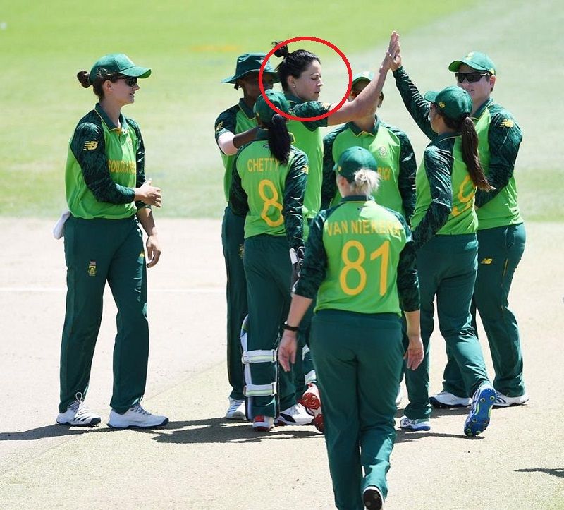 Marizanne Kapp with her team during the ICC Women’s World Twenty20 tournament