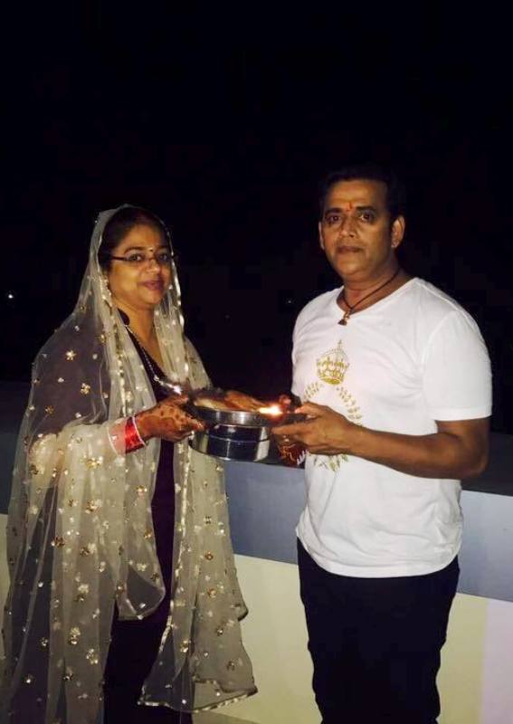 Ravi Kishan with his wife
