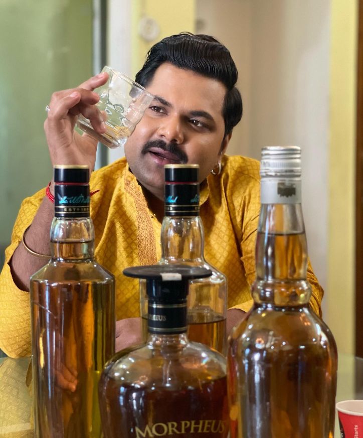 Samar Singh drinking alcohol