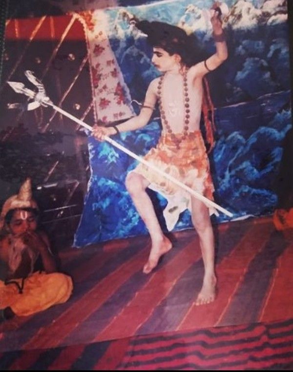 Shivankit Singh Parihar in his first stage appearance in 1995