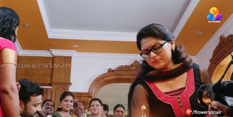 Sruthi Lakshmi in a still from the 2016 Malayalam TV series 'Pokkuveyil'