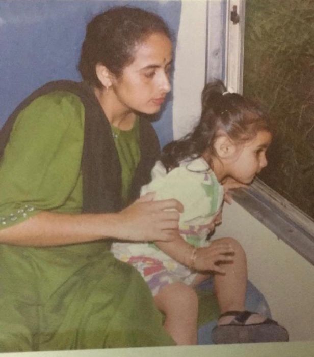 A childhood picture of Diksha Juneja with her mother
