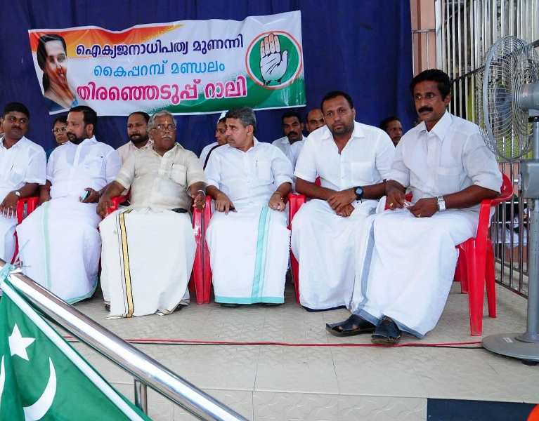 A photograph of Omar Lulu (second from right) from his time as an IUML leader in Kaiparambu, Thrissur, Kerala