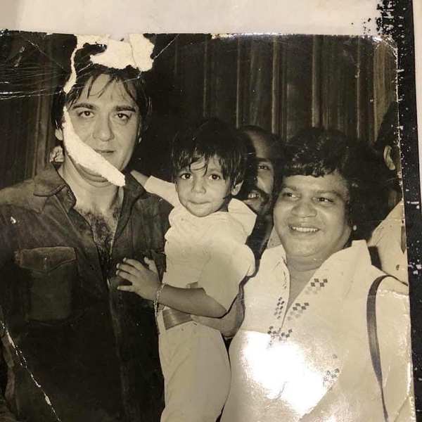 Aalim Hakim with his father Hakim Kairanvi and Sunil Dutt during his childhood