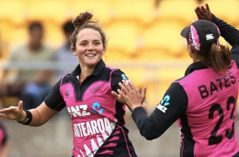 Amelia Kerr and Suzie Bates celebrating a wicket