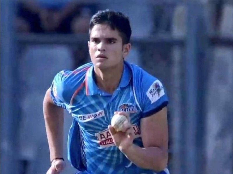 Arjun Tendulkar bowling for Aakash Tigers Mumbai Western Suburbs (MSW) in the 2019 T20 Mumbai League
