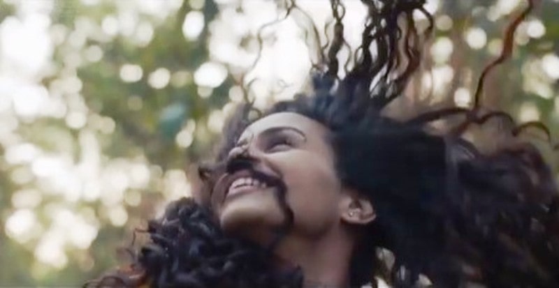 Disha Thakur in a still from the Parachute Advansed Ayurvedic Hair Oil ad