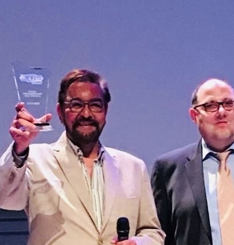 Kabir Bedi receiving Lifetime Achievement Award at Wolfsburg Cineways International Film Festival