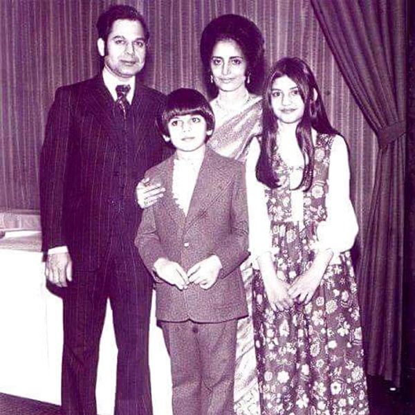 Nazia Hassan (extremely right) with her parents and brother