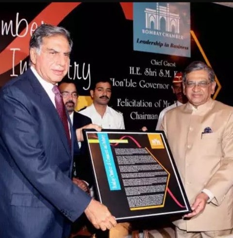 Ratan Tata receiving the Leadership Business Award