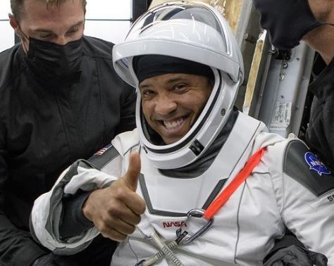 Victor J. Glover back to Earth after a successful journey to the International Space Station