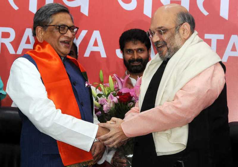 22 March 2017 - S. M. Krishna joined the Bharatiya Janata Party (BJP) in the presence of Minister of Home Affairs Amit Shah