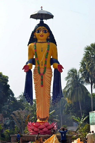 60 feet idol of Chaitanya Mahaprabhu