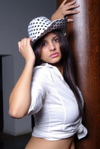 A photo of Giovanna Yannotti Angle during her modelling days
