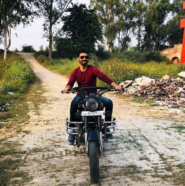 A photo of Jaihind Kumar riding his Royal Enfield