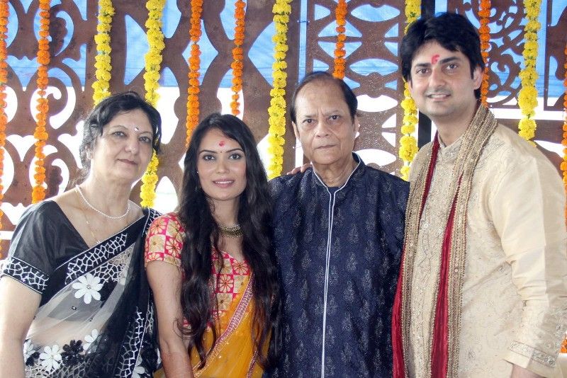 A photo of Nitesh Pandey's in-laws