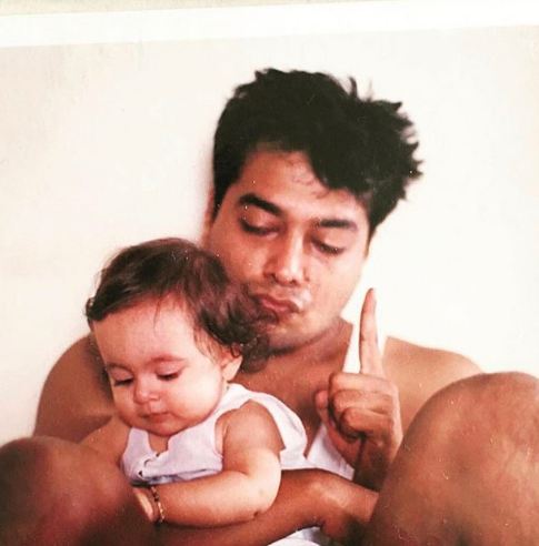 Aaliyah Kashyap in childhood with her father