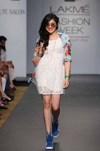 Adah Sharma walking the ramp in a fashion show
