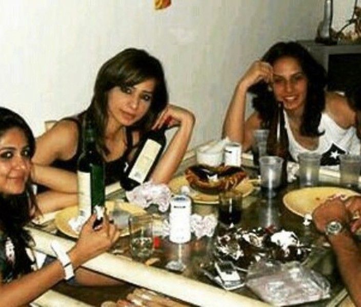 Aditi Nagpal Girhote (in middle) consuming alcohol with her friends