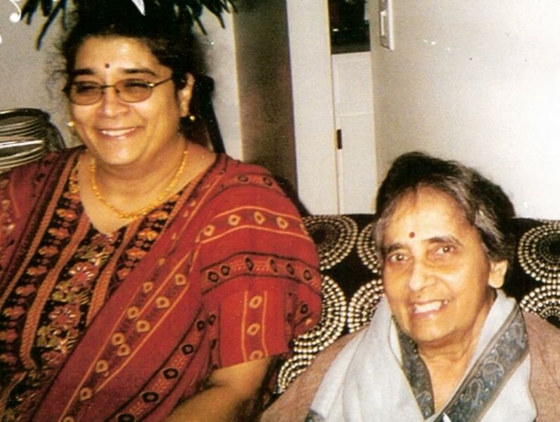 Arun Manilal Gandhi's daughter and wife