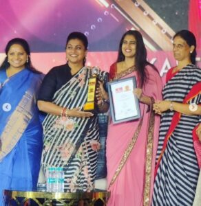 Kasthuri Shankar Wiki, Height, Age, Husband, Family, Biography - WikiBio