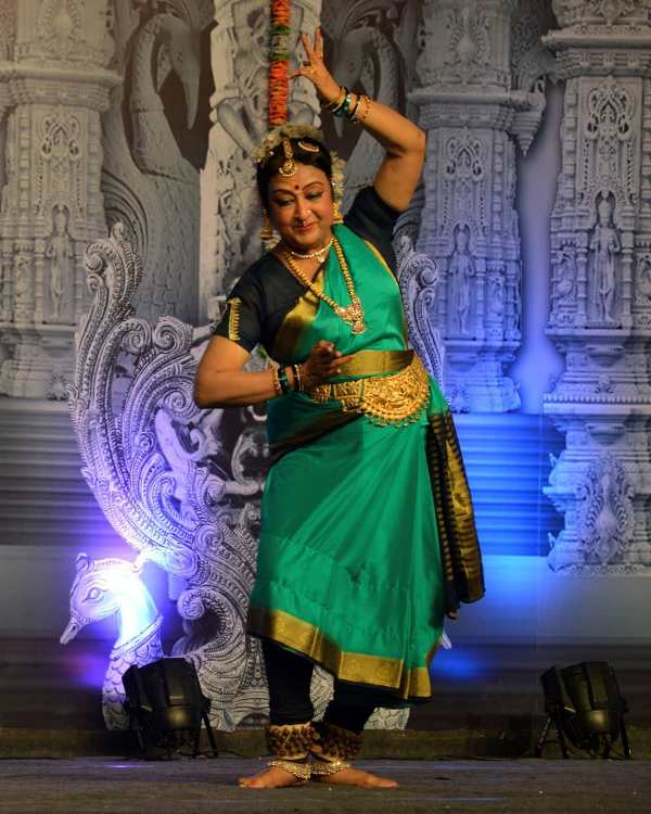 Padma Subrahmanyam physical appearance