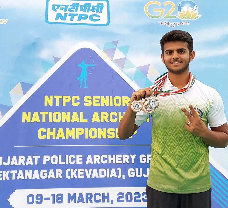 Prathamesh Jawkar won 4 medals in the 29th NTPC Senior Indian Round and 42nd NTPC Senior Recurve Tournament
