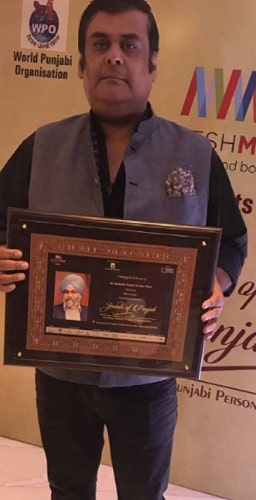 Rahul Mittra with his Jewels of Punjab Award