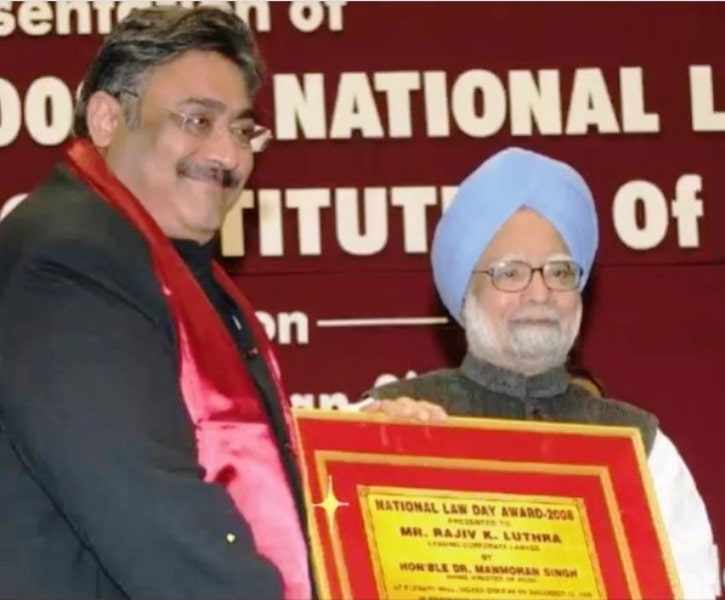 A photo of Rajiv Luthra taken when he was receiving the National Law Day Award in 2008 from Manmohan Singh