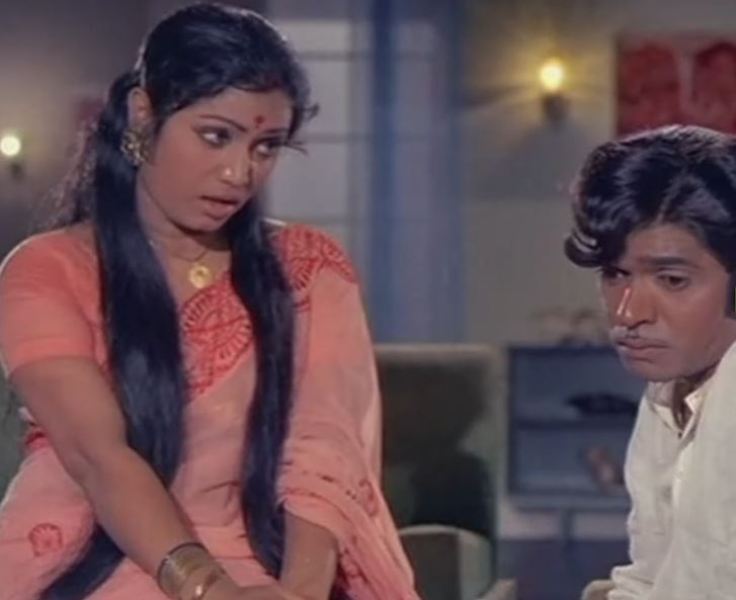 Rama Prabha (as Raju's wife) and Raja Babu (as Raju) in a still from the Telugu film 'Jeevana Jyothi' (1975)