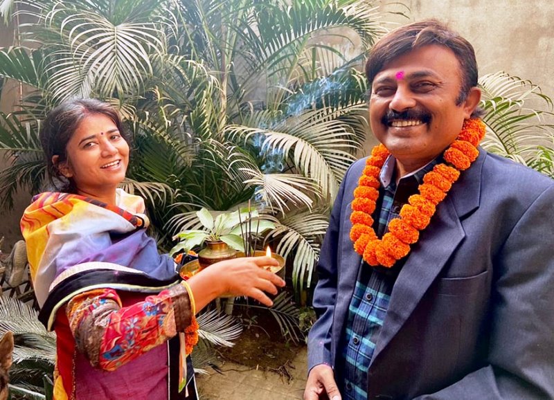 Ritu Jaiswal with her husband, Arun Kumar