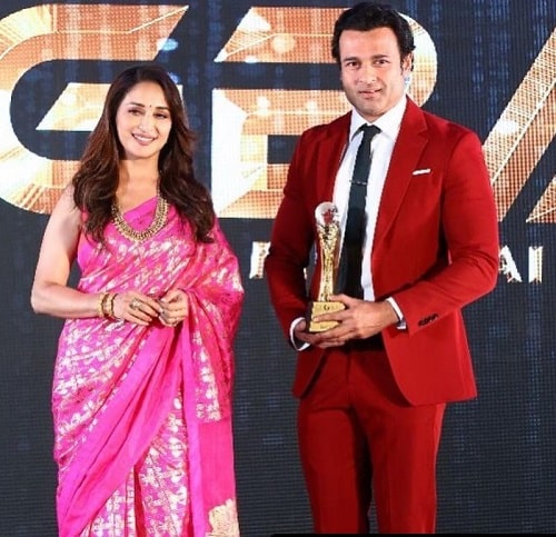 Rohit Roy with his Global Business Award