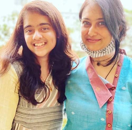 Rupali Barua and her daughter