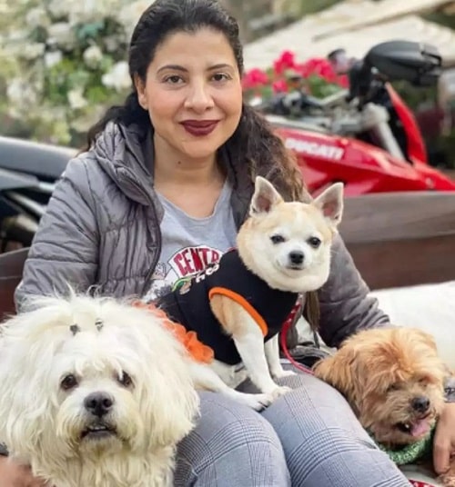 Sambhavna Seth and her pet dogs