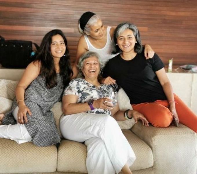 Schauna Chauhan with her mother and sisters