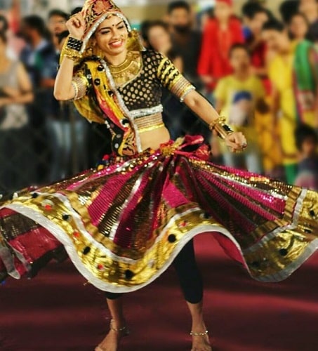 Vaibhavi Upadhyaya performing in a Garba dance competition