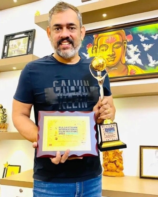 Vineet Sharma won the Best Hindi Short Film Award for the film Gajra