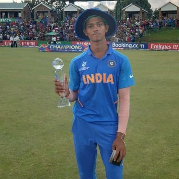 Yashasvi Jaiswal with Player of the Tournament award in the 2020 Under-19 World Cup