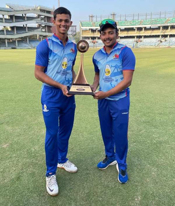 Yashasvi Jaiswal with Prithvi Shaw after Mumbai won the BCCI T20 Tournament