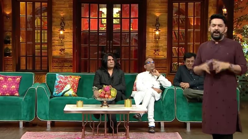 A. M. Turaz (sitting, extreme left) during The Kapil Sharma Show