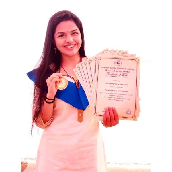 Aarya Ambekar with her Gold Medal