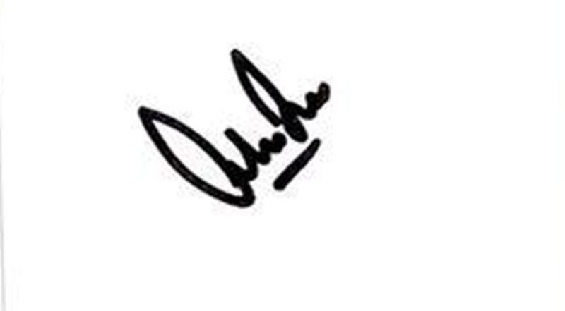 Aleem Dar signature
