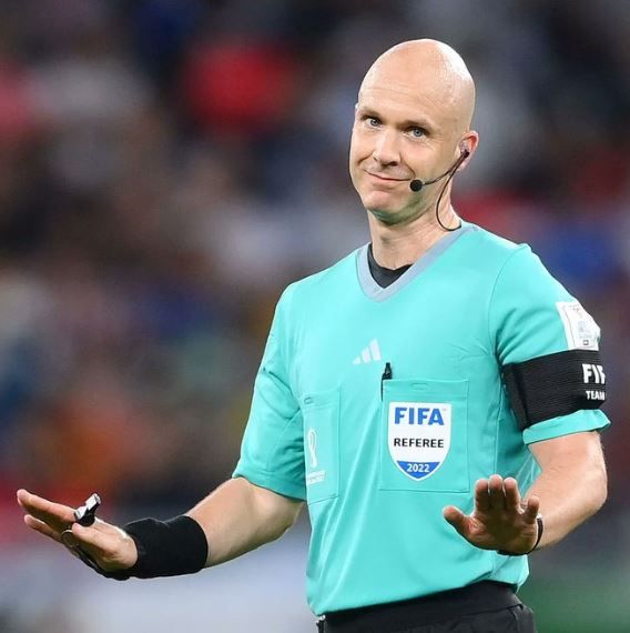 Anthony Taylor refereeing in the 2022 FIFA World Cup held in Qatar