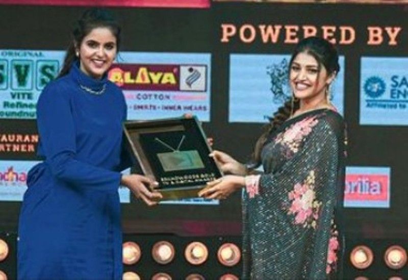 Chaitra Reddy received the Best Villain on Television- Female