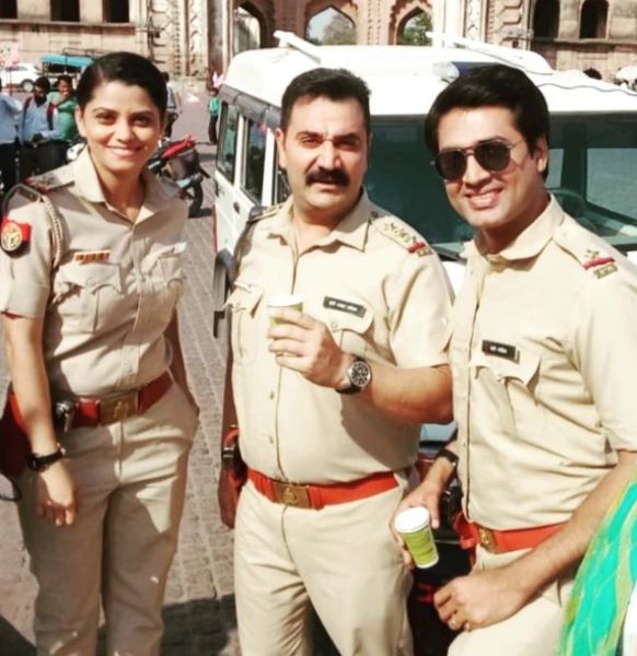 Gireesh with his co-actors from Crime Patrol