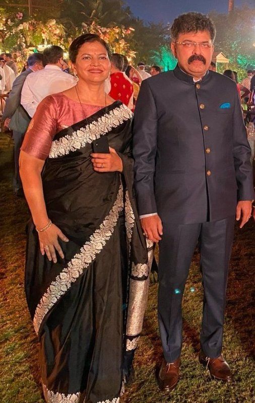 Jitendra Awhad with his wife Ruta Awhad